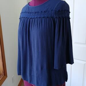 Old Navy Crinkle-Gauze Swing Blouse Small blue halsey embroidery detail yoke